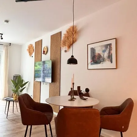 Ferienwohnungen Am See - Neuruppin Apartment *